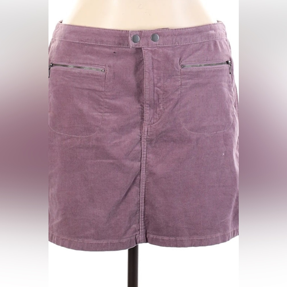 Mossimo casual skirt in size 18